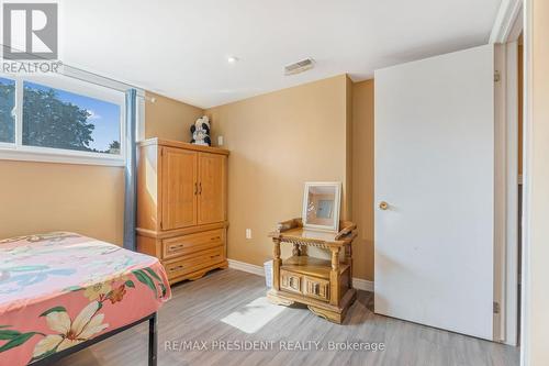 6 Rideau Crescent, Hamilton, ON - Indoor Photo Showing Bedroom