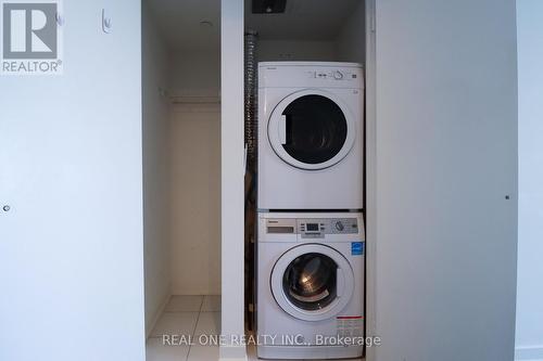 5008 - 100 Harbour Street, Toronto, ON - Indoor Photo Showing Laundry Room