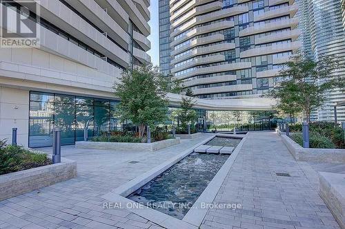 5008 - 100 Harbour Street, Toronto, ON - Outdoor