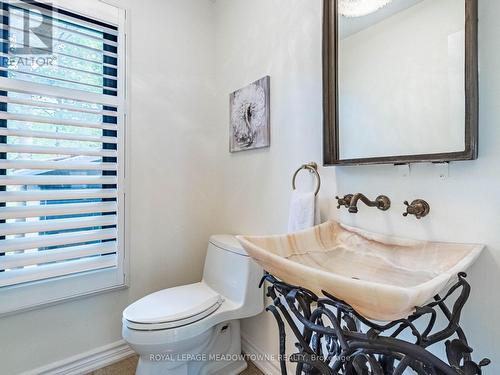 355 Golf Links Road, Hamilton, ON - Indoor Photo Showing Bathroom