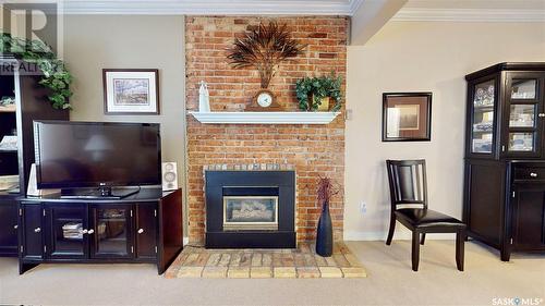 304 2925 14Th Avenue, Regina, SK - Indoor With Fireplace