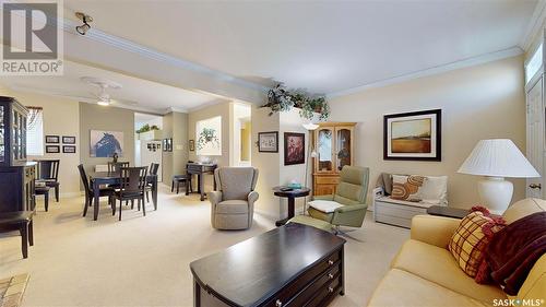 304 2925 14Th Avenue, Regina, SK - Indoor Photo Showing Living Room