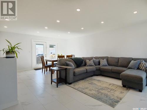 1003 Thrasher Street, Rosetown, SK - Indoor Photo Showing Living Room