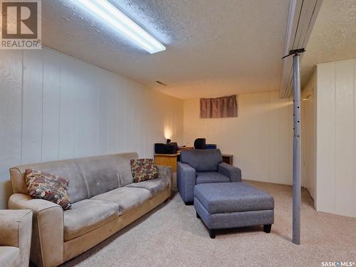 1003 Thrasher Street, Rosetown, SK - Indoor Photo Showing Living Room