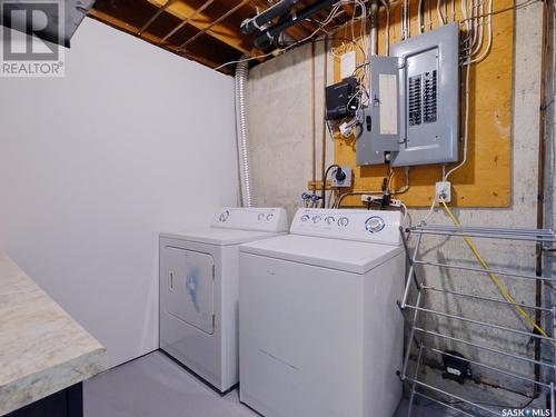 1003 Thrasher Street, Rosetown, SK - Indoor Photo Showing Laundry Room