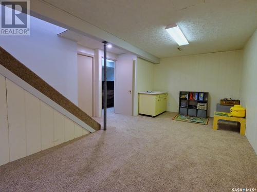 1003 Thrasher Street, Rosetown, SK - Indoor Photo Showing Other Room