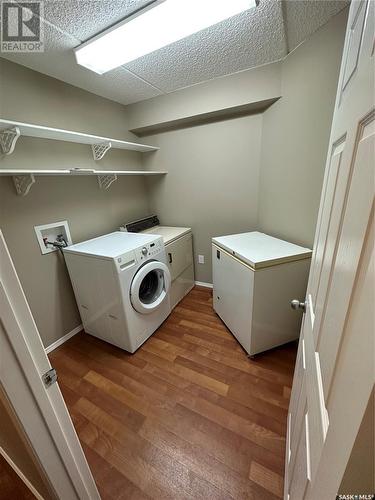 205 2006 7Th Street, Rosthern, SK - Indoor Photo Showing Laundry Room