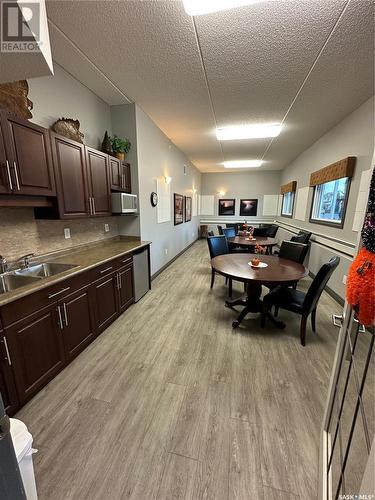 205 2006 7Th Street, Rosthern, SK - Indoor Photo Showing Kitchen