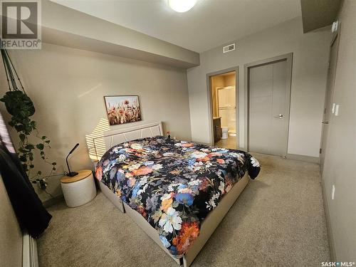 212 115 Willowgrove Crescent, Saskatoon, SK - Indoor Photo Showing Bedroom