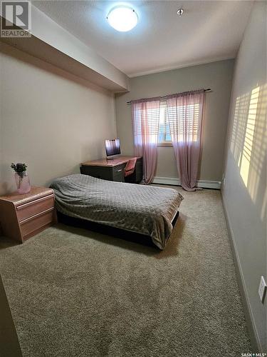 212 115 Willowgrove Crescent, Saskatoon, SK - Indoor Photo Showing Bedroom