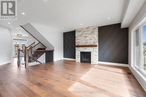 7346 Sherrilee Crescent, Niagara Falls, ON - Indoor Photo Showing Other Room With Fireplace