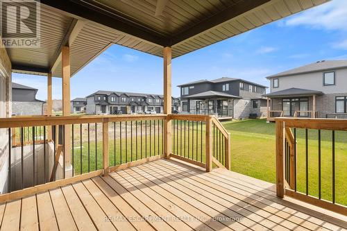 7346 Sherrilee Crescent, Niagara Falls, ON - Outdoor With Deck Patio Veranda With Exterior