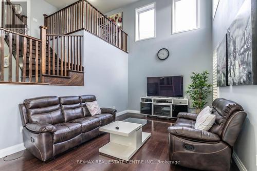 155 Dolman Street, Woolwich, ON - Indoor Photo Showing Living Room