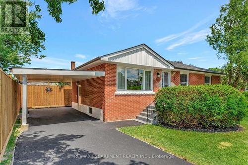 77 Inchlee Drive, Hamilton, ON - Outdoor