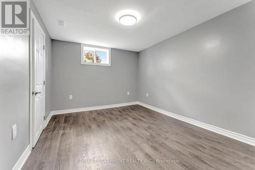 77 Inchlee Drive, Hamilton, ON - Indoor Photo Showing Other Room