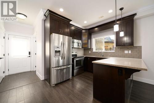 60 Hudsons Bay Trail Unit# 105, Kamloops, BC - Indoor Photo Showing Kitchen With Stainless Steel Kitchen With Upgraded Kitchen