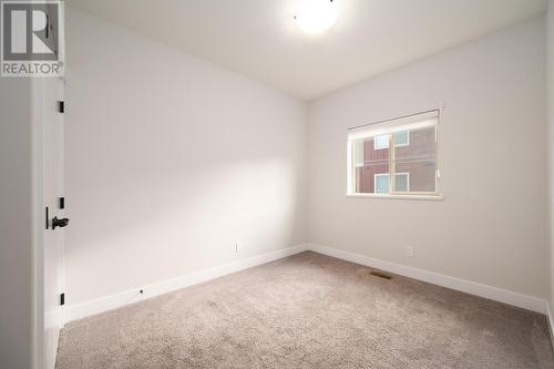 60 Hudsons Bay Trail Unit# 105, Kamloops, BC - Indoor Photo Showing Other Room