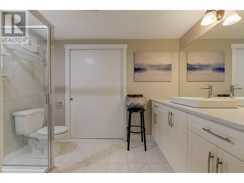 2893 Robinson Road Unit# 13, Lake Country, BC - Indoor Photo Showing Bathroom