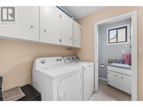 3356 Mcmillan Road, West Kelowna, BC - Indoor Photo Showing Laundry Room