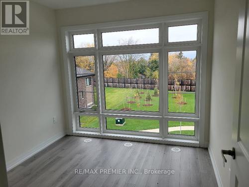 21 Bluebird Lane, Barrie, ON - Indoor Photo Showing Other Room