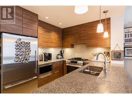 710 Vernon Street Unit# 315, Nelson, BC - Indoor Photo Showing Kitchen With Stainless Steel Kitchen With Double Sink With Upgraded Kitchen