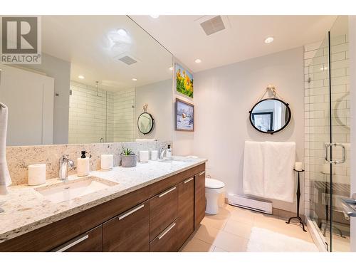 710 Vernon Street Unit# 315, Nelson, BC - Indoor Photo Showing Bathroom