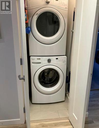 710 Vernon Street Unit# 315, Nelson, BC - Indoor Photo Showing Laundry Room