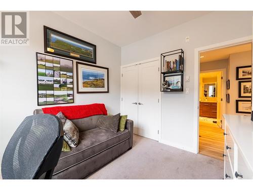 710 Vernon Street Unit# 315, Nelson, BC - Indoor Photo Showing Living Room