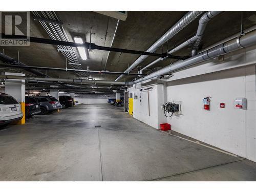 710 Vernon Street Unit# 315, Nelson, BC - Indoor Photo Showing Garage