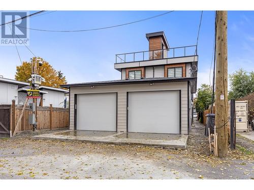 954 Fuller Avenue, Kelowna, BC - Outdoor