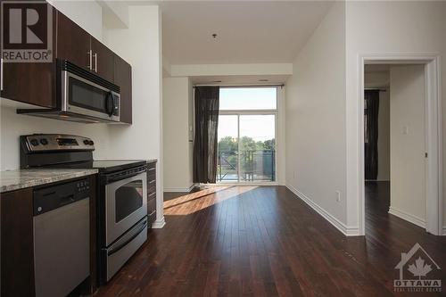 429 Kent Street Unit#517, Ottawa, ON - Indoor Photo Showing Kitchen