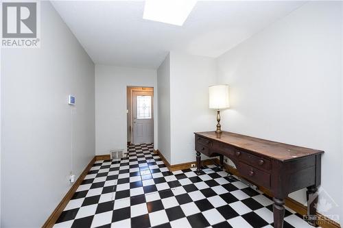 20 Sandridge Road, Ottawa, ON - Indoor Photo Showing Bedroom