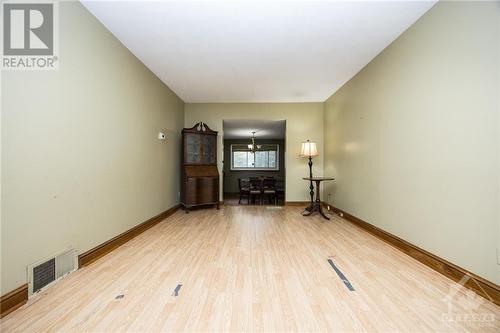 20 Sandridge Road, Ottawa, ON - Indoor Photo Showing Other Room