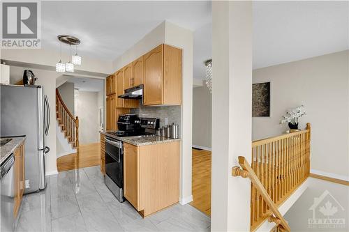 1072 Brasseur Crescent, Ottawa, ON - Indoor Photo Showing Kitchen