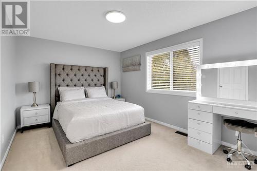 1072 Brasseur Crescent, Ottawa, ON - Indoor Photo Showing Bedroom