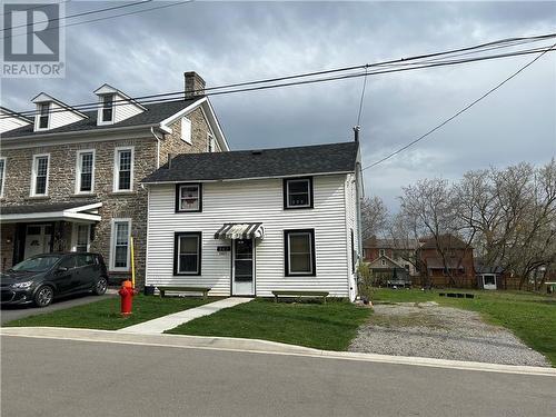 147 Dibble Street E, Prescott, ON - Outdoor With Facade