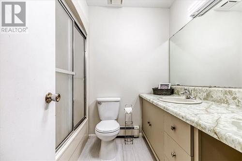 135 Isidore Street, Chelmsford, ON - Indoor Photo Showing Bathroom