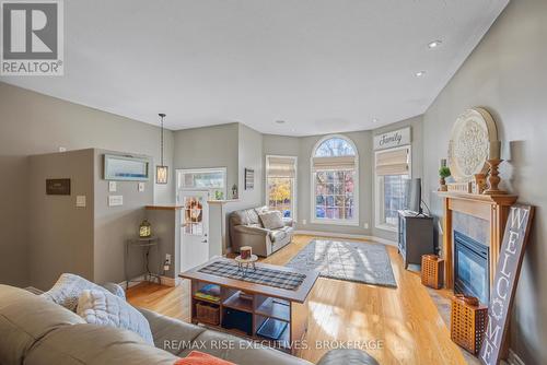 405 Cavendish Crescent, Kingston (City Northwest), ON - Indoor Photo Showing Living Room With Fireplace