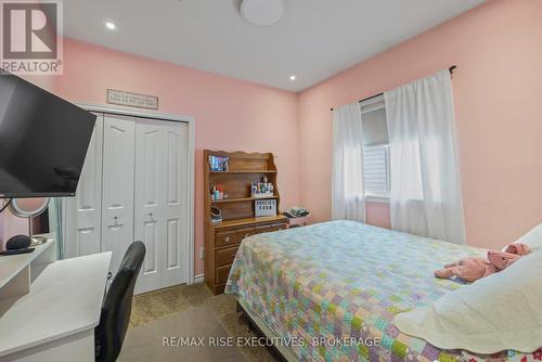 405 Cavendish Crescent, Kingston (City Northwest), ON - Indoor Photo Showing Bedroom