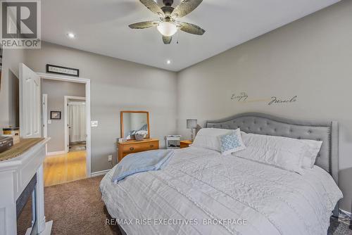 405 Cavendish Crescent, Kingston (City Northwest), ON - Indoor Photo Showing Bedroom