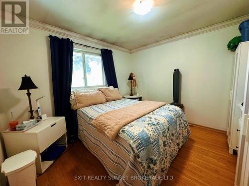 376 Adelaide Avenue E, Oshawa (O'Neill), ON - Indoor Photo Showing Bedroom