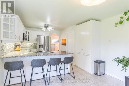 2484 Denure Drive, Peterborough (Monaghan), ON - Indoor Photo Showing Kitchen