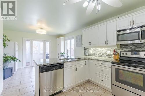 2484 Denure Drive, Peterborough (Monaghan), ON - Indoor Photo Showing Kitchen With Upgraded Kitchen