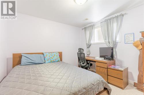 2484 Denure Drive, Peterborough (Monaghan), ON - Indoor Photo Showing Bedroom