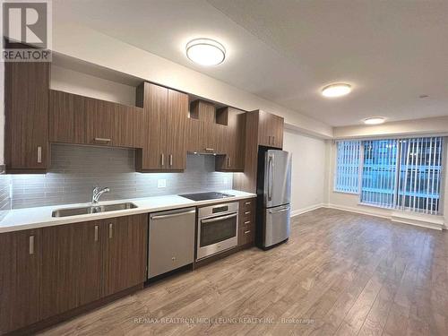 332 - 18 Uptown Drive, Markham, ON - Indoor Photo Showing Kitchen With Stainless Steel Kitchen With Double Sink