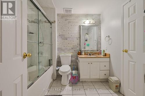 70 Crenshaw Court, Brampton, ON - Indoor Photo Showing Bathroom