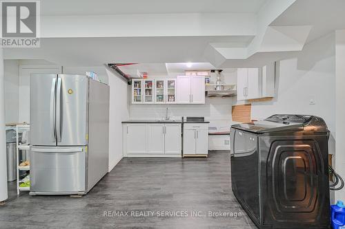 70 Crenshaw Court, Brampton, ON - Indoor Photo Showing Laundry Room