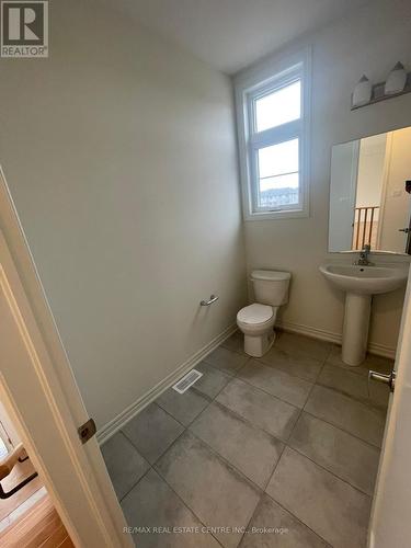 1061 Trailsview Avenue, Cobourg, ON - Indoor Photo Showing Bathroom