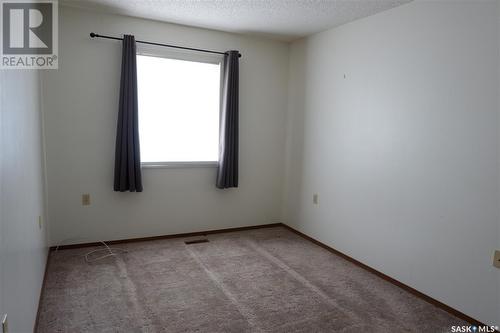 A&B 107 Brian Street, Limerick, SK - Indoor Photo Showing Other Room