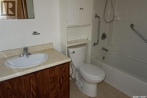 A&B 107 Brian Street, Limerick, SK - Indoor Photo Showing Bathroom